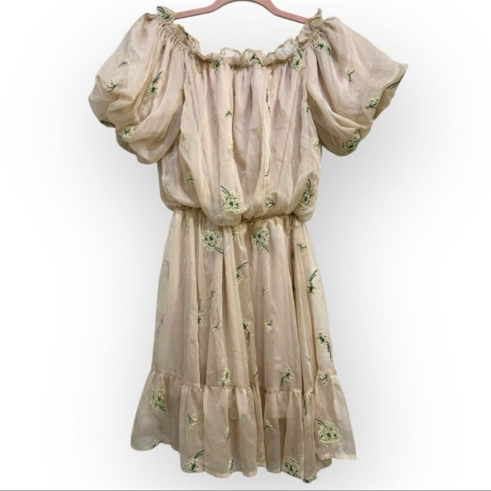 G.P.D. Cream Floral Embroidered Puff Sleeve Dress - Size Medium - Picture 2 of 5